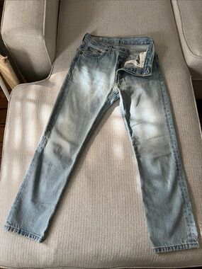 Levi's Women's Light Blue Straight Jeans